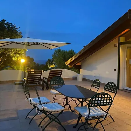 アパート Luce Del Sol With Pool アラッシオ