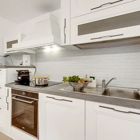 Luce Del Sol With Pool アパート アラッシオ