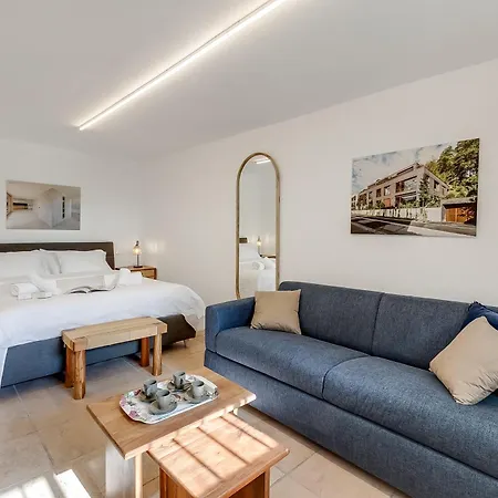 アパート Luce Del Sol With Pool アラッシオ