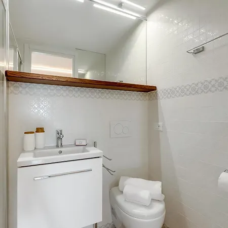 Luce Del Sol With Pool Appartement