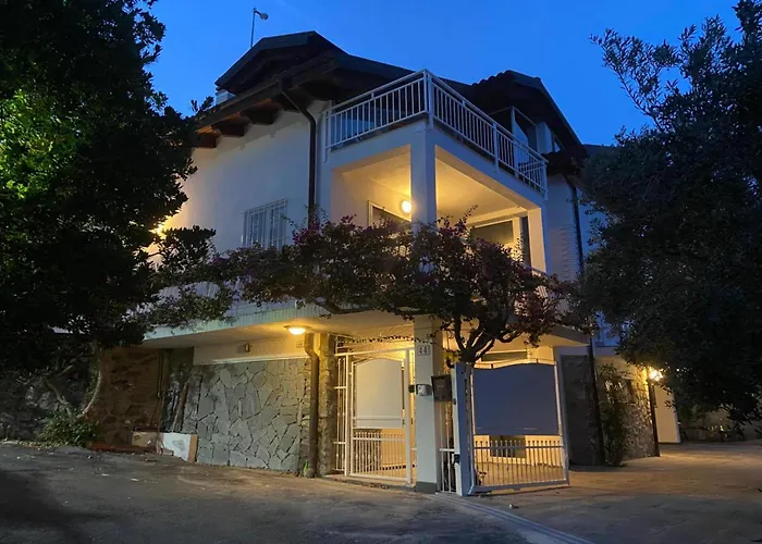 Luce Del Sol With Pool 公寓