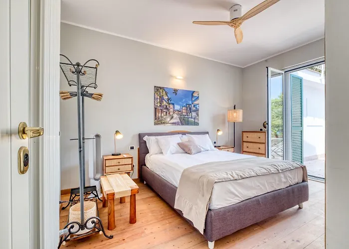 公寓 Luce Del Sol With Pool