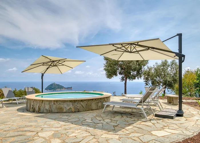 公寓 Luce Del Sol With Pool 阿拉西奥