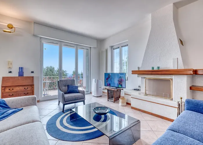 Luce Del Sol With Pool 阿拉西奥