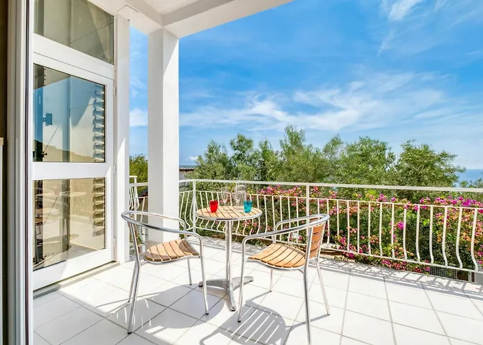 Apartment Luce Del Sol With Pool *